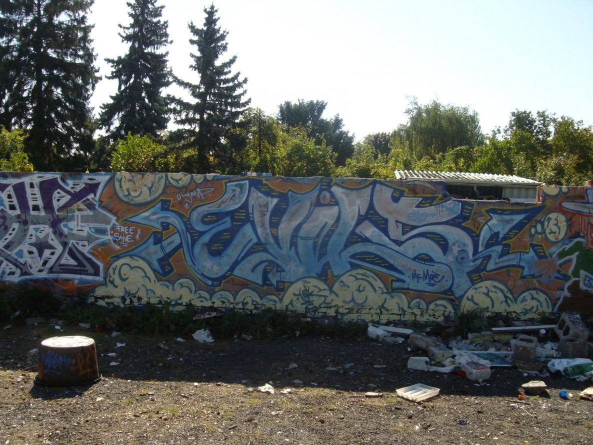 Graffiti Wall in Bielefeld - Photo by 607Salkin