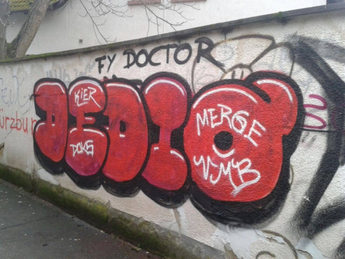 Graffiti Bombing - Photo by 63er - dedio, street, bombing (2015)