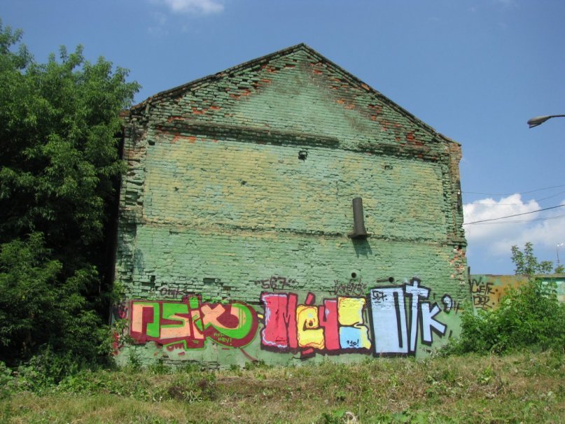 Graffiti Wall - Photo by 67rus - . (2010)