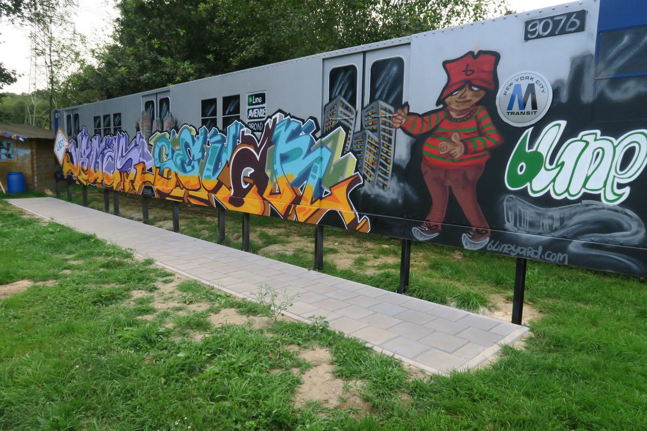 Graffiti Wall - Photo by 6lineyard