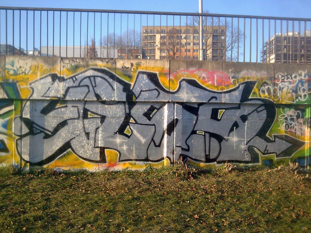 Graffiti Wall in Vilnius - Photo by 714 - 2014, vilnius, yess (2014)
