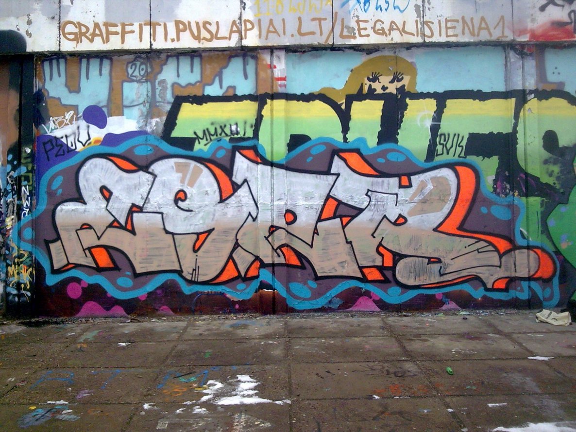Graffiti Wall in Vilnius - Photo by 714 - eser, vilnius, 2013 (2013)