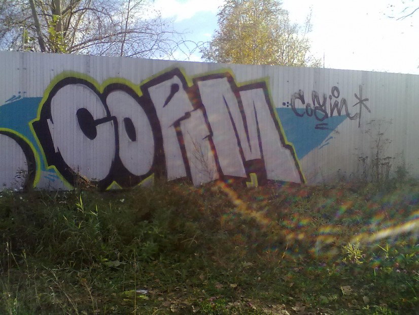 Graffiti Bombing - Photo by 723