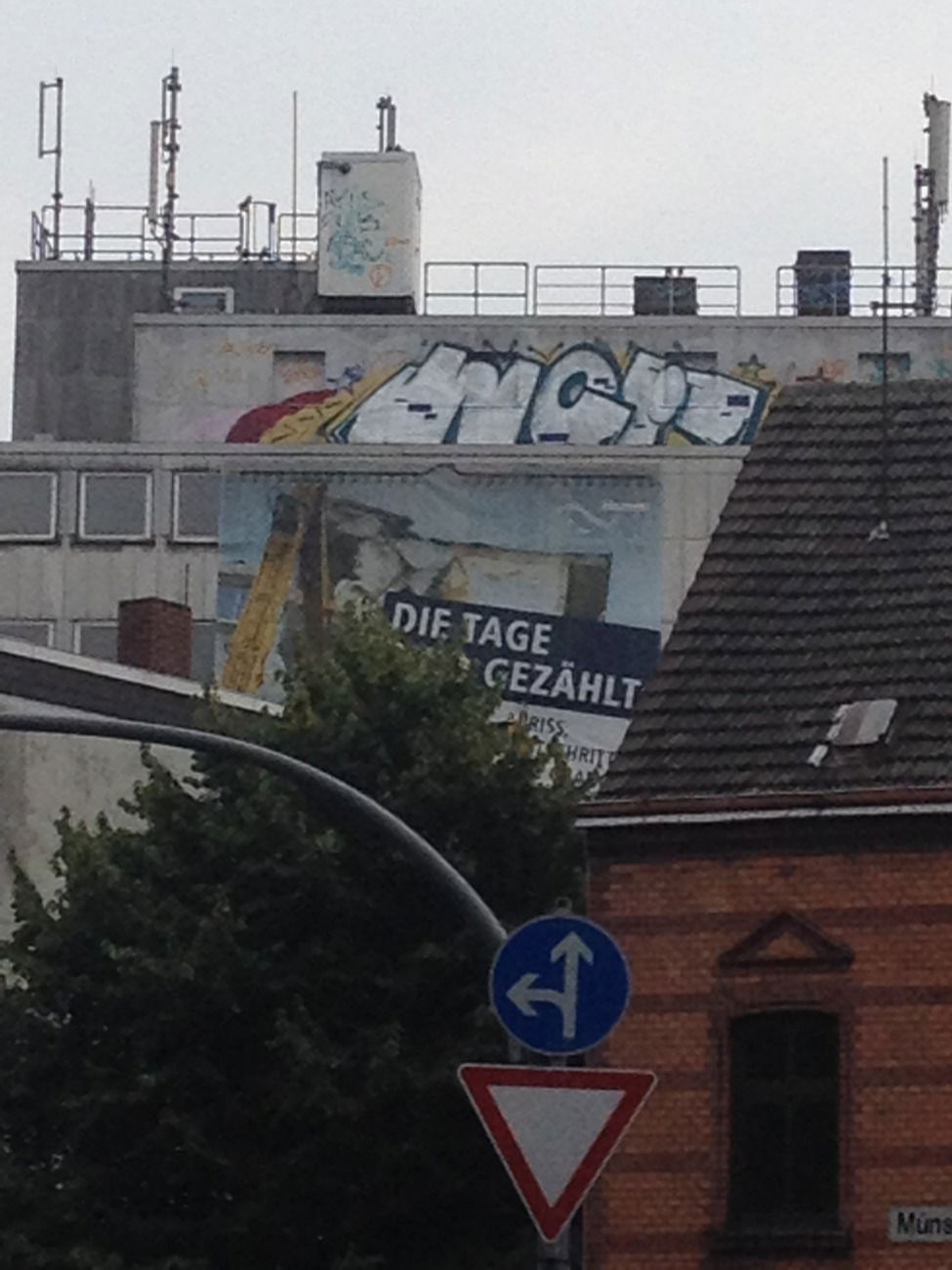 Graffiti Wall - Photo by 724417