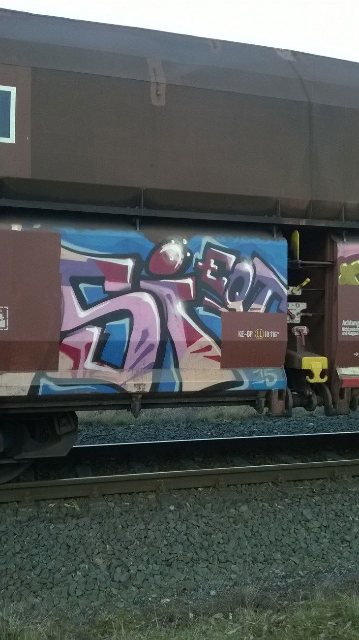 Graffiti Train - Photo by 724417