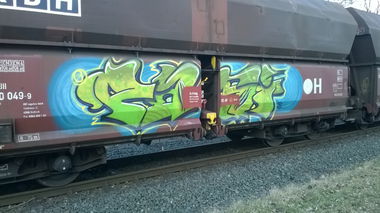 Graffiti Train - Photo by 724417