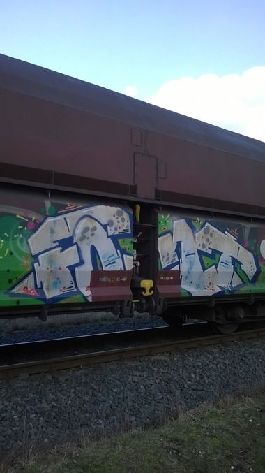 Graffiti Train - Photo by 724417