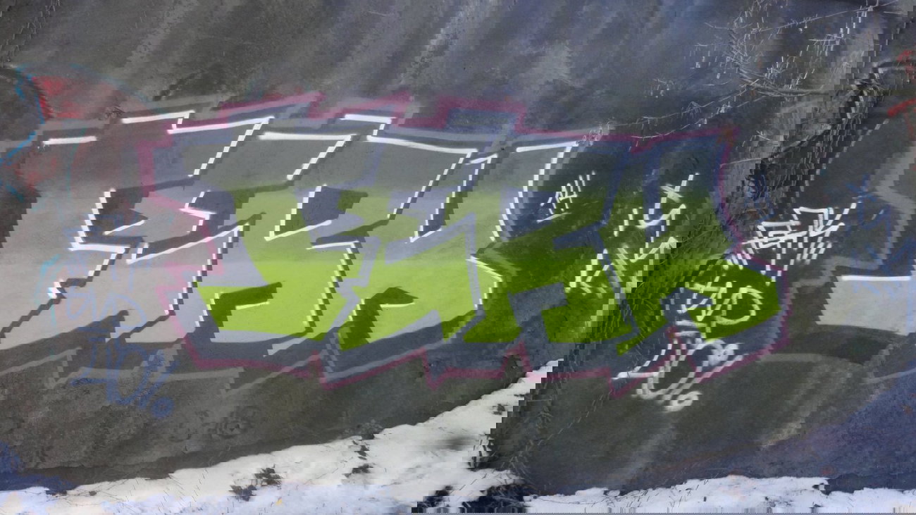 Graffiti Wall - Photo by 73 - ferk