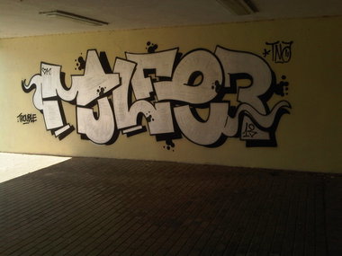 Graffiti Bombing - Photo by ABCmaniac - milfer