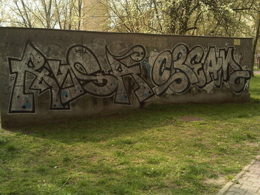 Graffiti Wall - Photo by ABCmaniac