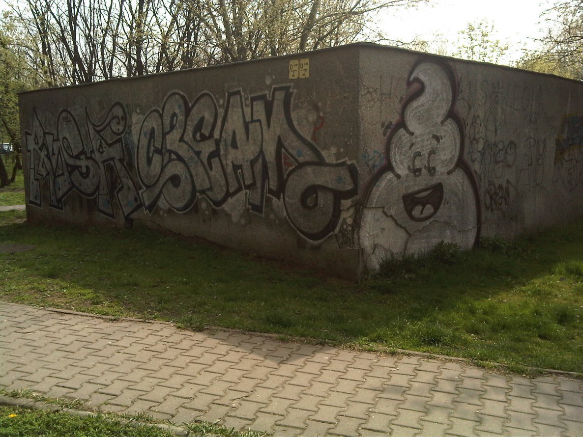 Graffiti Wall - Photo by ABCmaniac