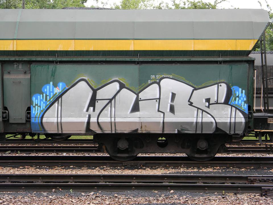 Graffiti Train - Photo by ABCmaniac - wube, fr8