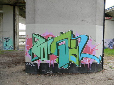 Graffiti Wall - Photo by ABCmaniac - wisel, ois, hs (2014)