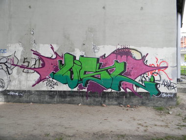 Graffiti Wall - Photo by ABCmaniac - wisl, ois, hs (2014)