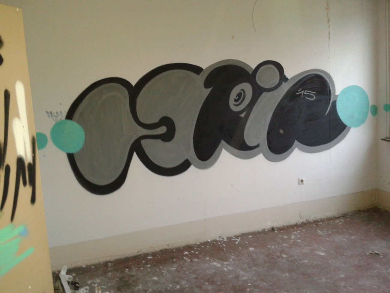 Graffiti Wall - Photo by AER0S0L - QRIN (2015)