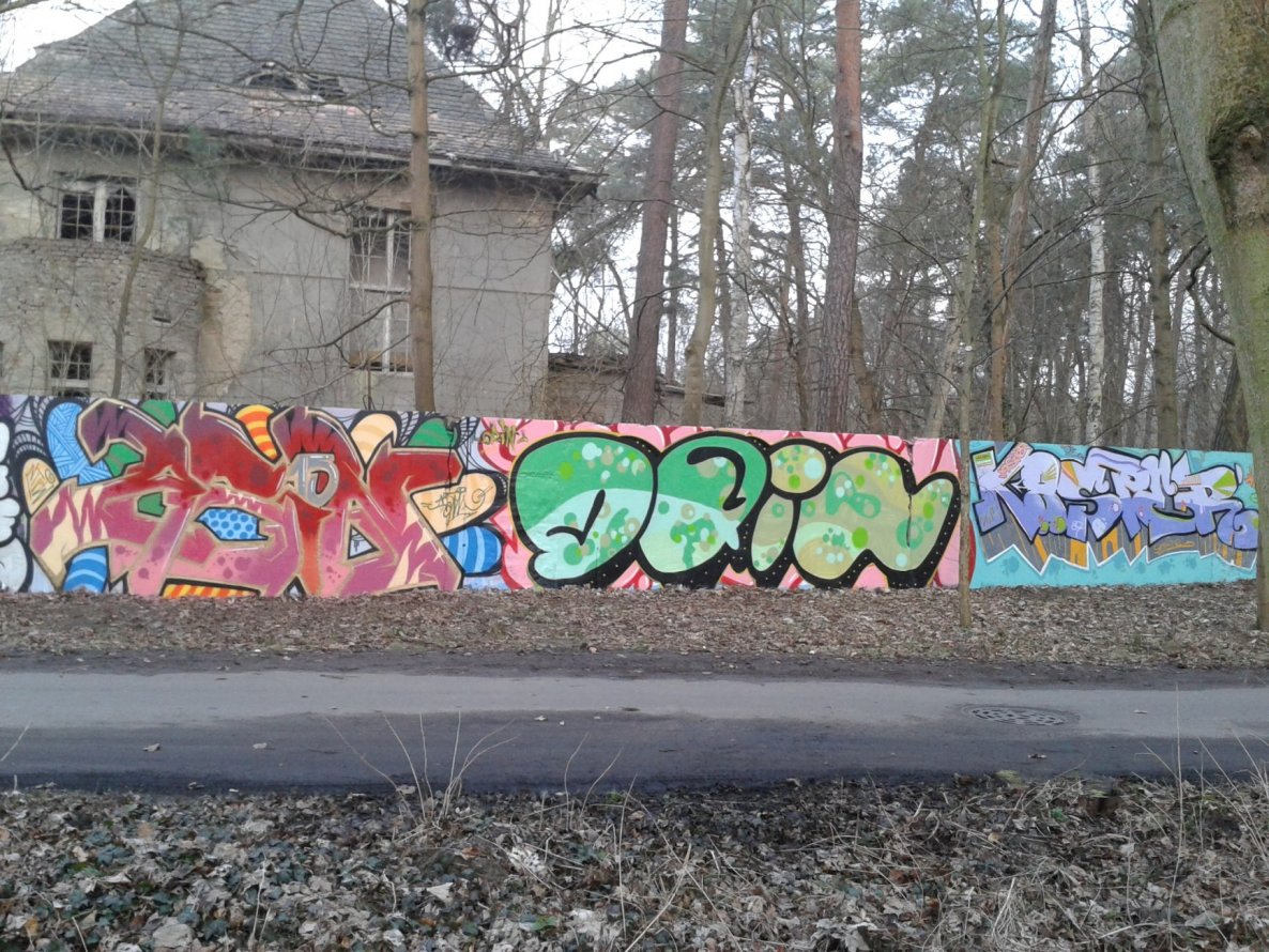 Graffiti Photo by AER0S0L - Asin, Qrin (2015)