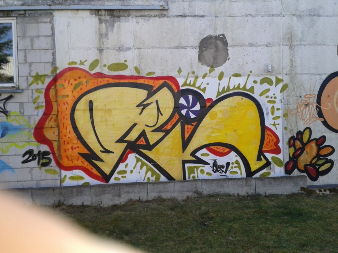 Graffiti Wall - Photo by AER0S0L (Qrin)