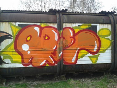 Graffiti Wall - Photo by AER0S0L - Qrin, Orange, Red