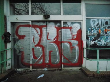 Graffiti Bombing - Photo by AGON - BRS, Puls (2014)