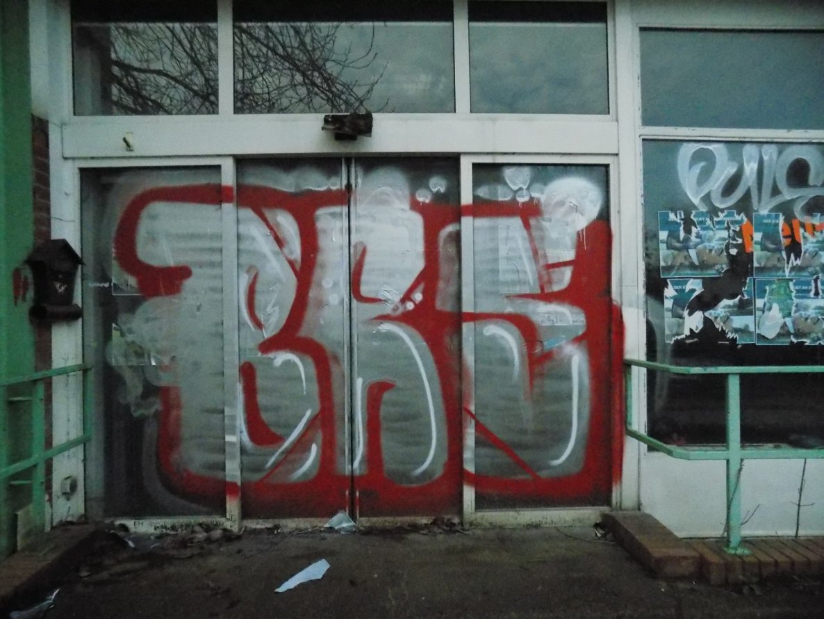 Graffiti Bombing - Photo by AGON - BRS, Puls (2014)