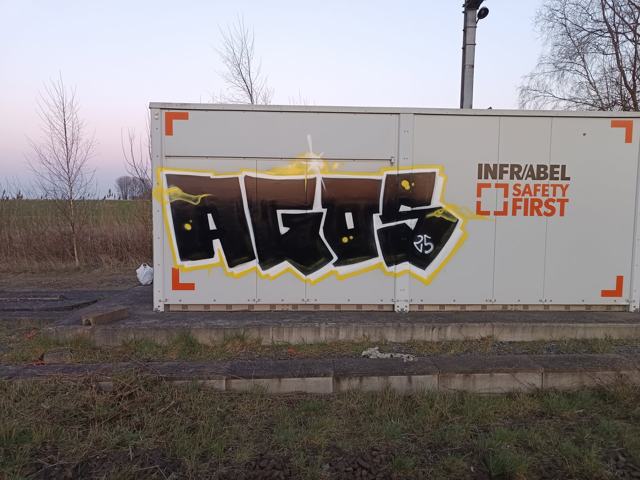 Graffiti Wall - Photo by AGOS99