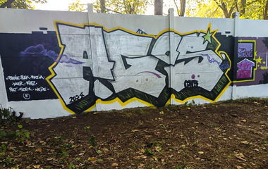 Graffiti Wall - Photo by AGOS99