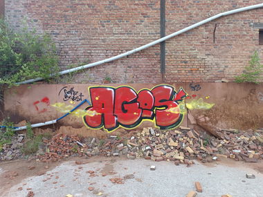 Graffiti Wall - Photo by AGOS99
