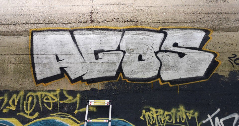 Graffiti Wall - Photo by AGOS99