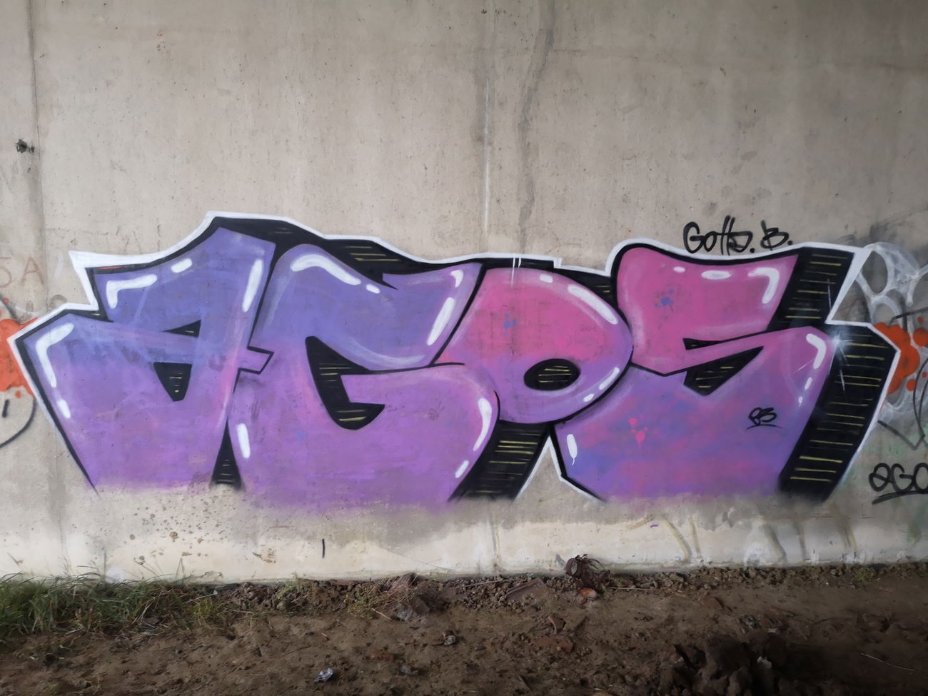 Graffiti Wall - Photo by AGOS99