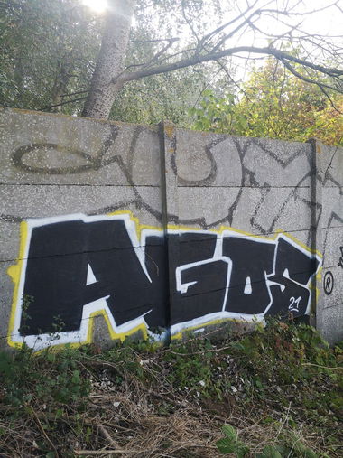 Graffiti Wall - Photo by AGOS99