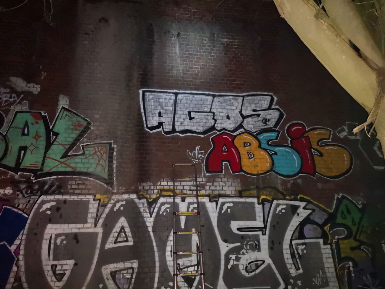 Graffiti Wall - Photo by AGOS99