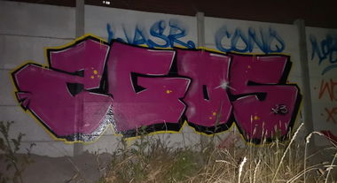 Graffiti Wall - Photo by AGOS99