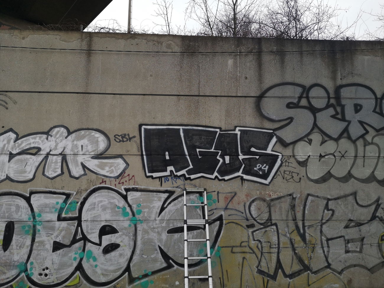 Graffiti Wall - Photo by AGOS99