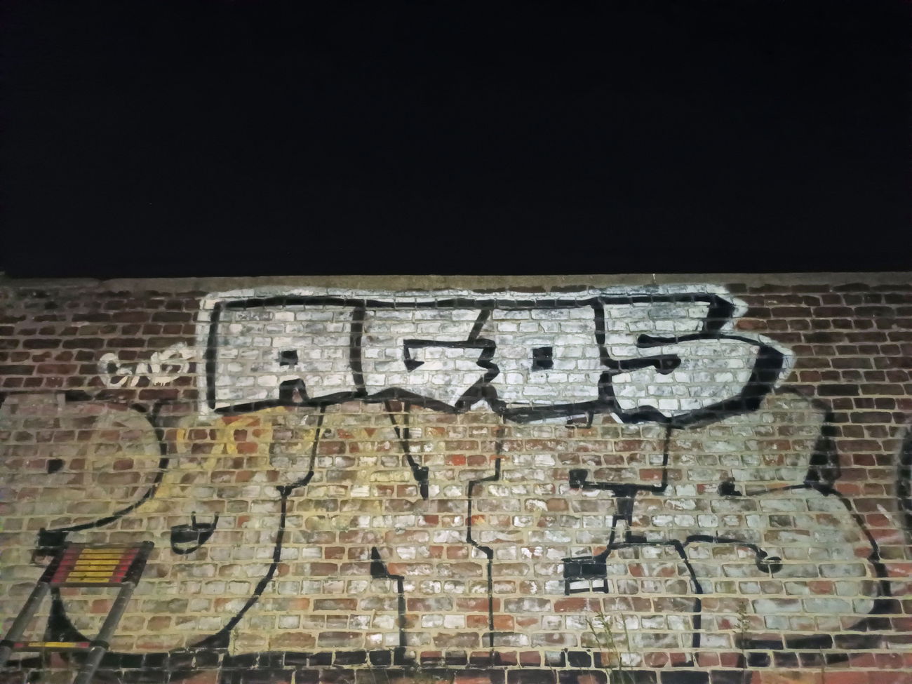 Graffiti Wall - Photo by AGOS99