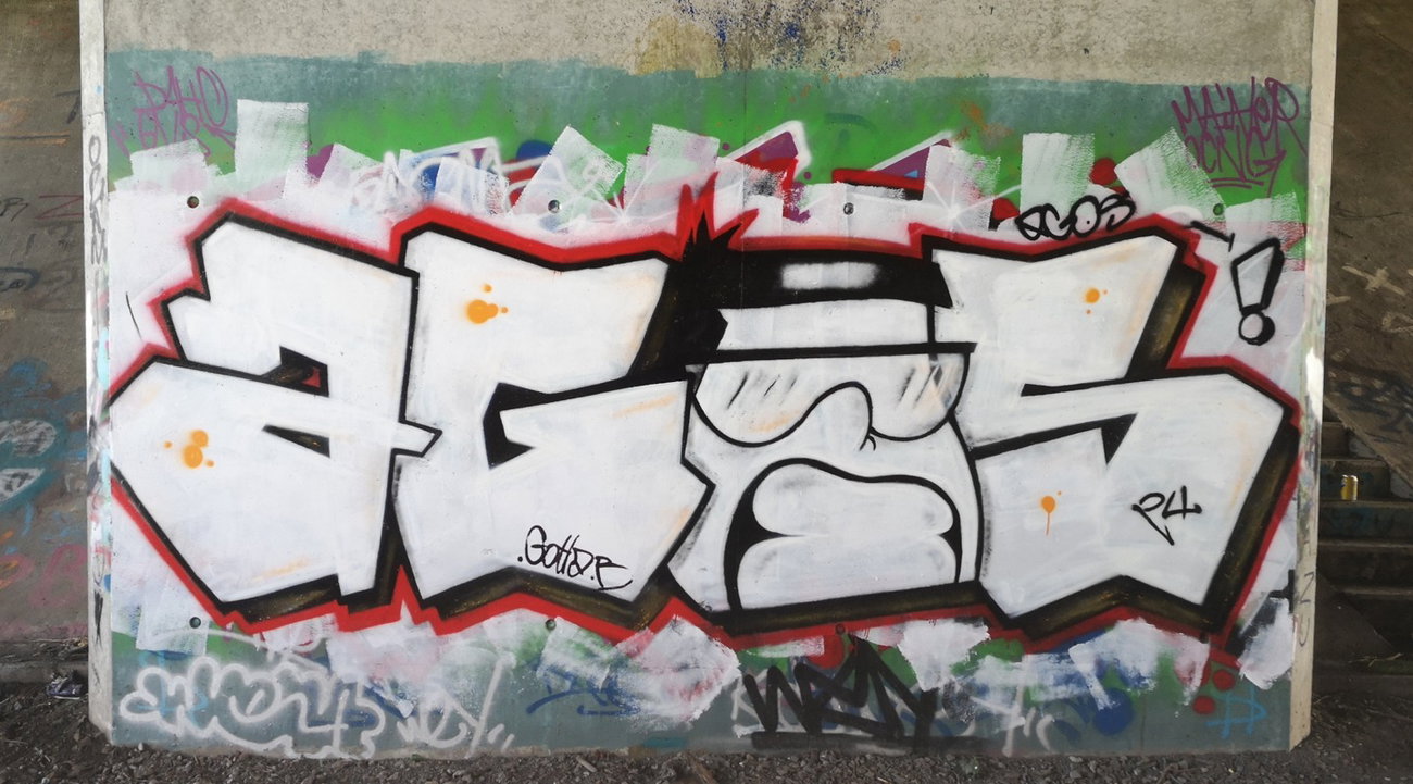 Graffiti Wall - Photo by AGOS99