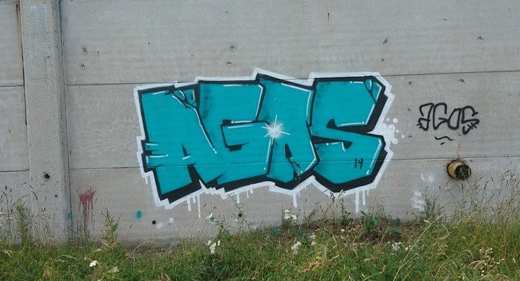 Graffiti Wall - Photo by AGOS99