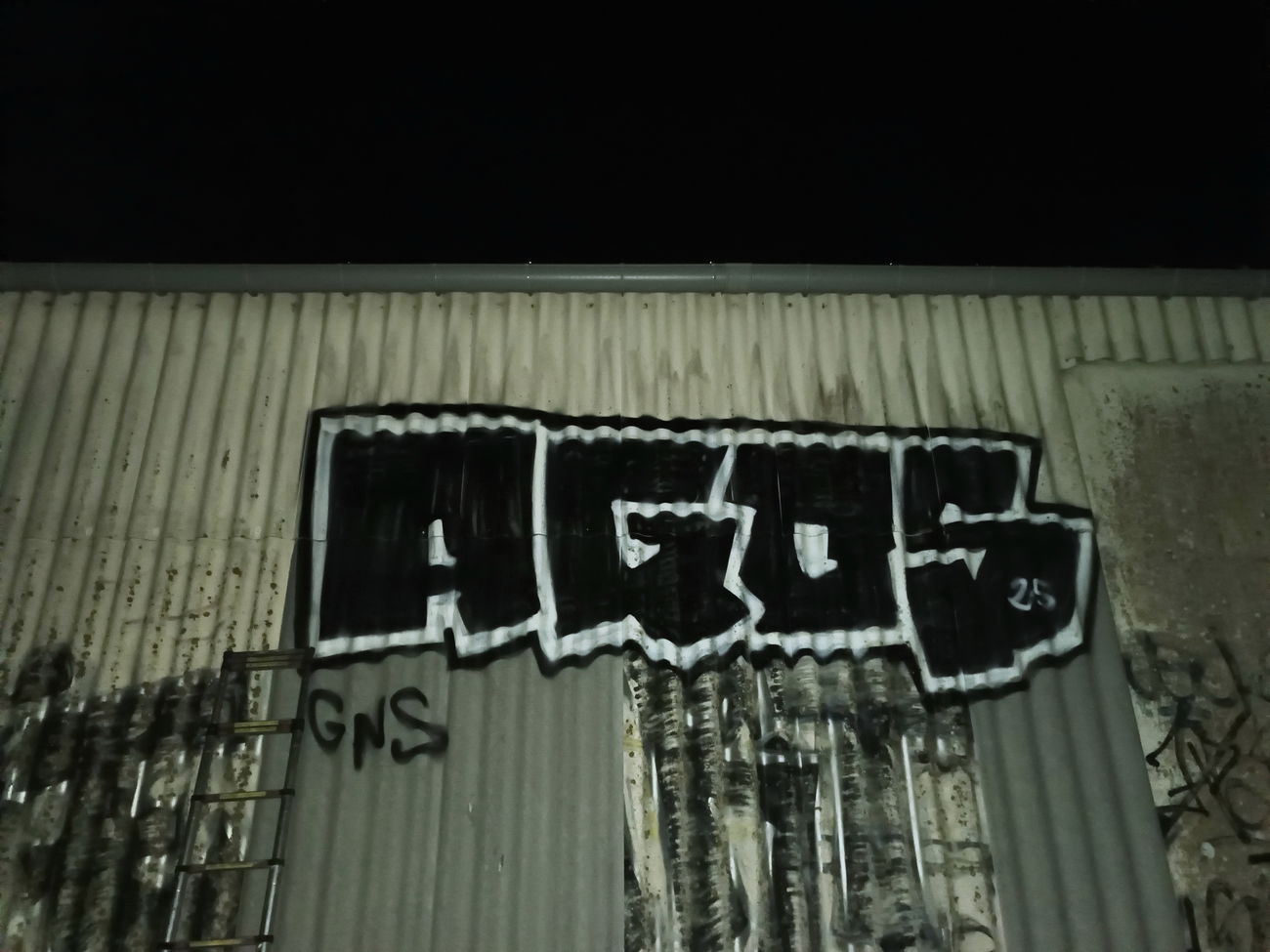 Graffiti Wall - Photo by AGOS99