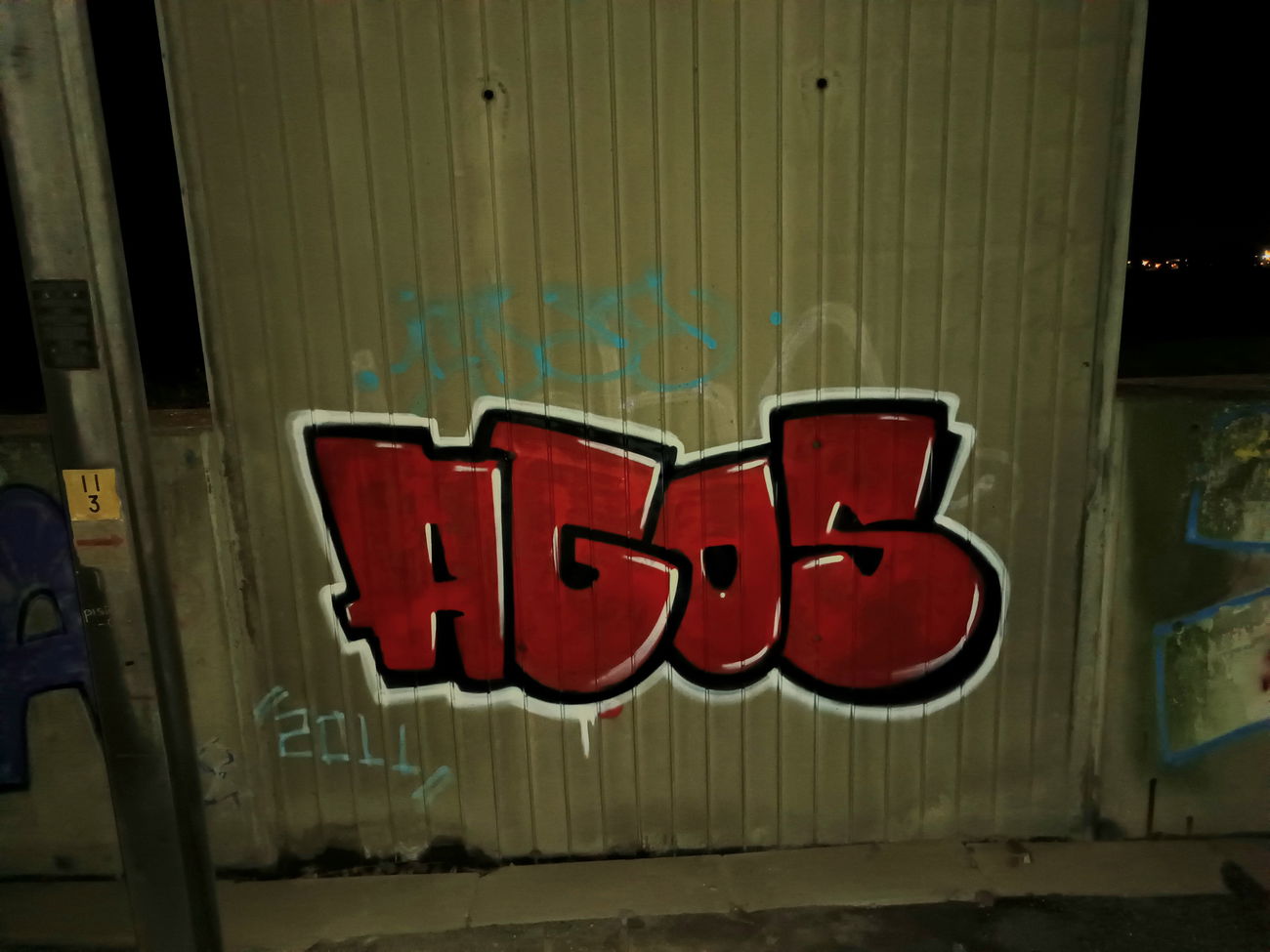 Graffiti Bombing - Photo by AGOS99