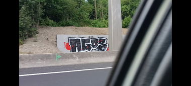 Graffiti Wall - Photo by AGOS99