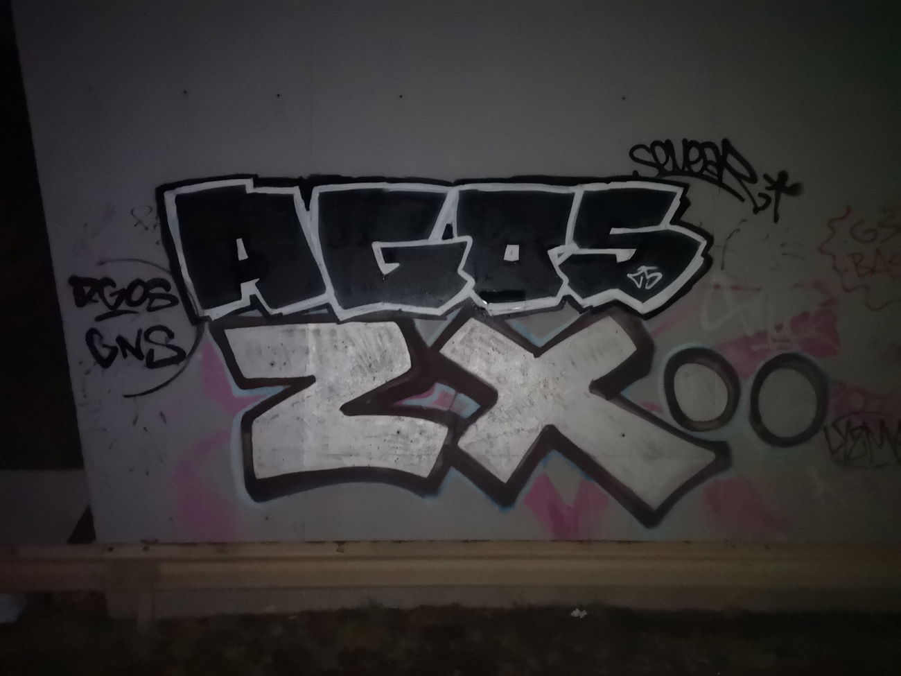 Graffiti Wall - Photo by AGOS99