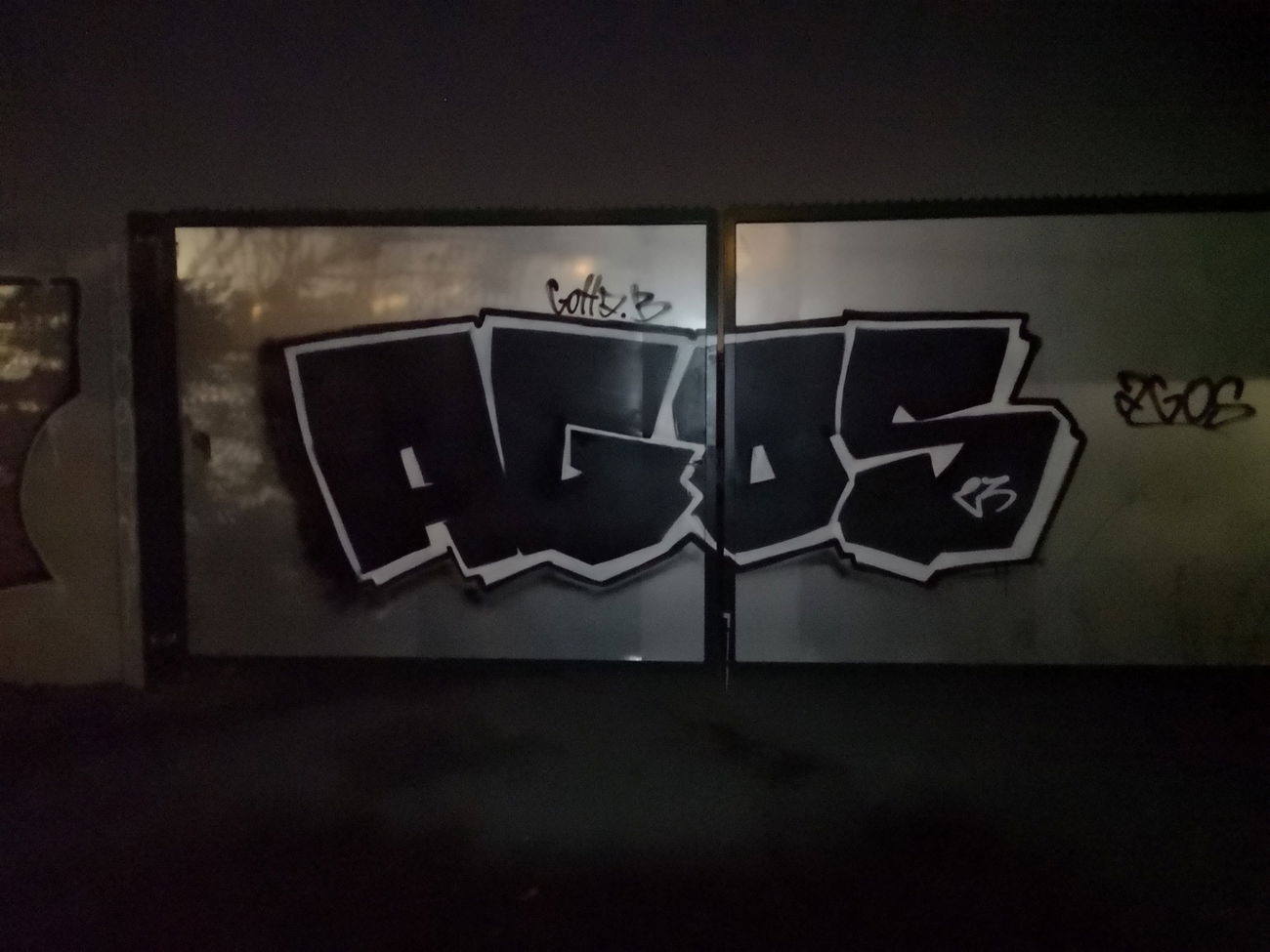 Graffiti Wall - Photo by AGOS99