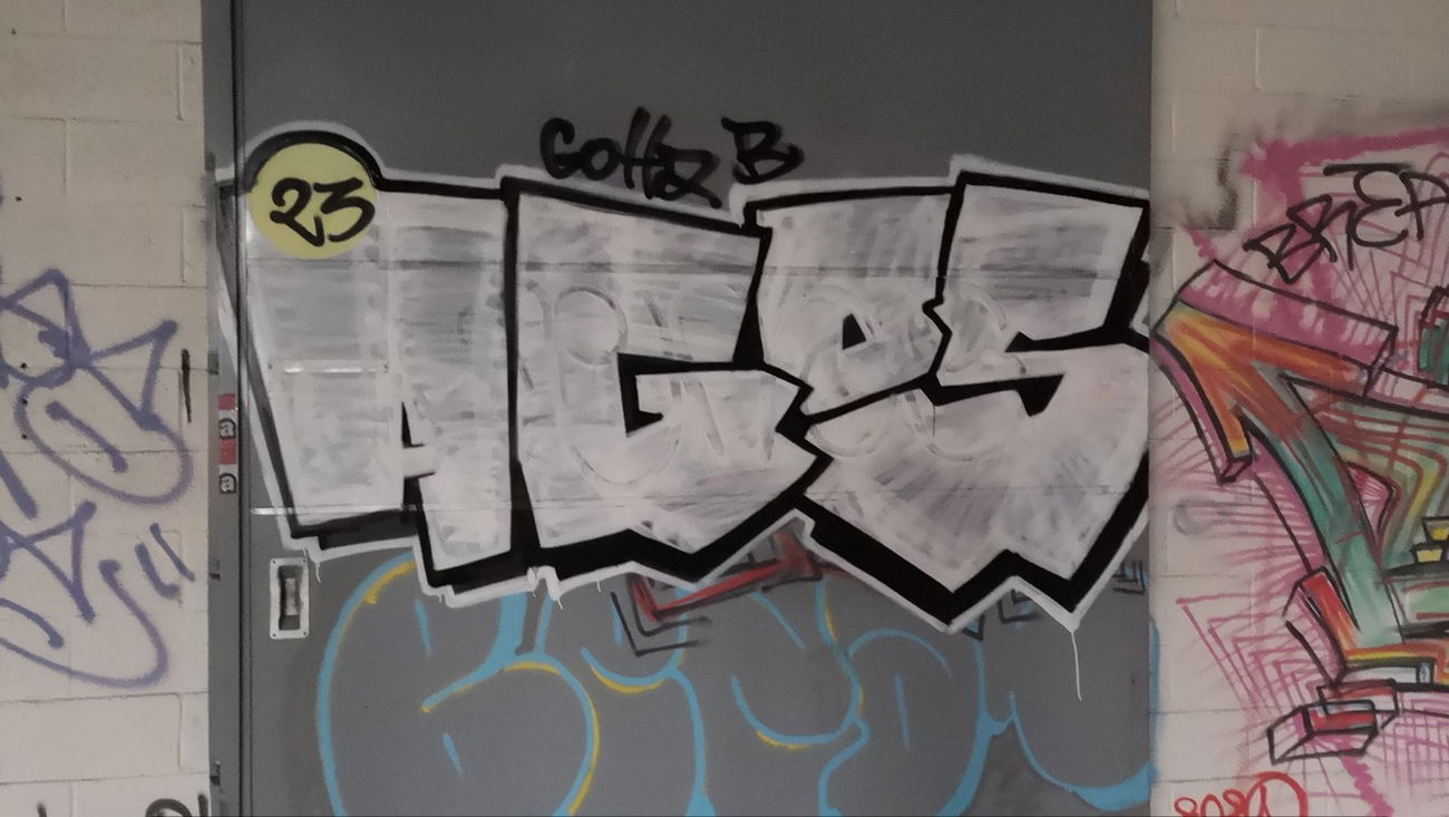 Graffiti Wall - Photo by AGOS99