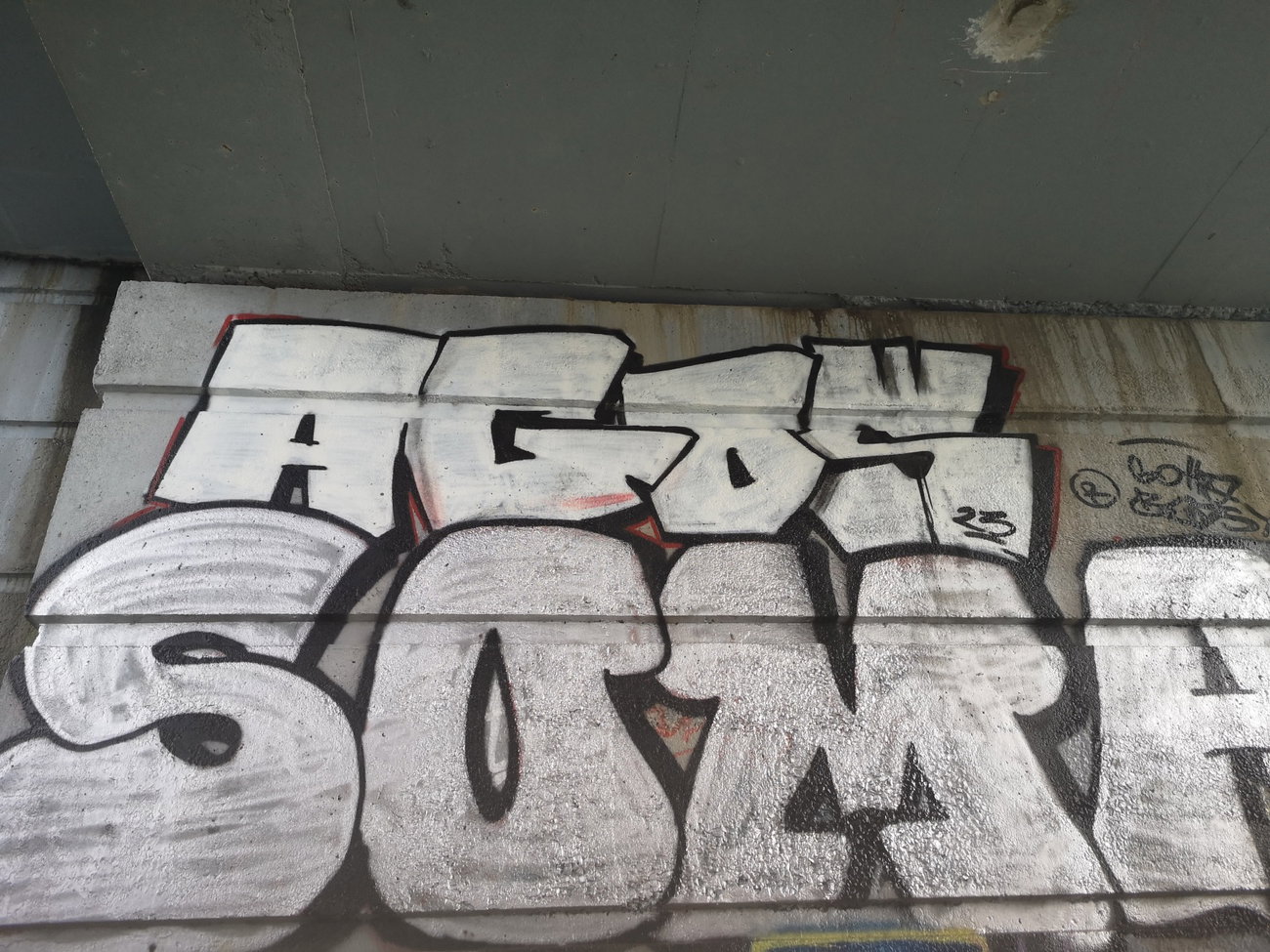 Graffiti Wall - Photo by AGOS99
