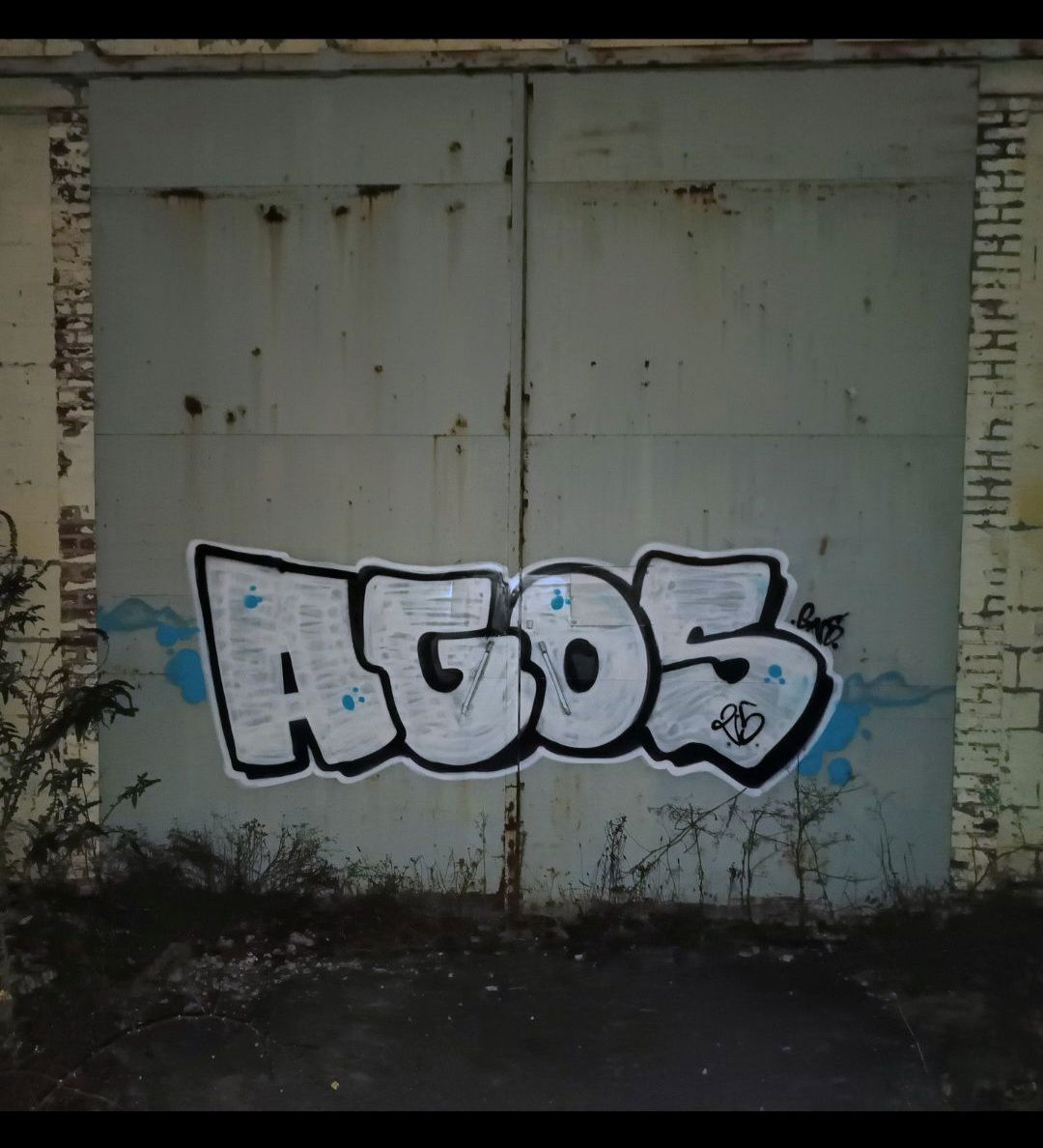 Graffiti Wall - Photo by AGOS99