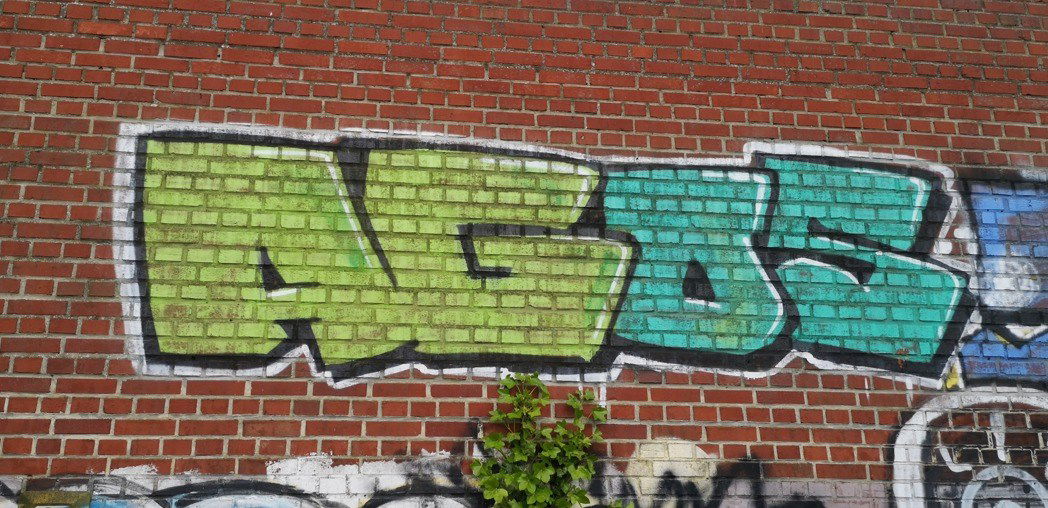 Graffiti Wall - Photo by AGOS99