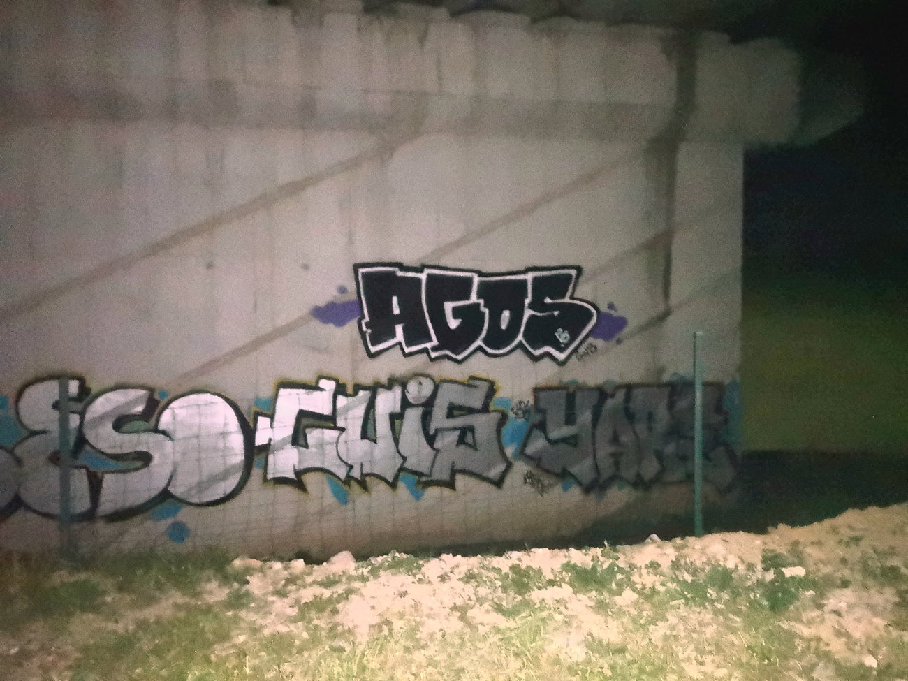 Graffiti Wall - Photo by AGOS99