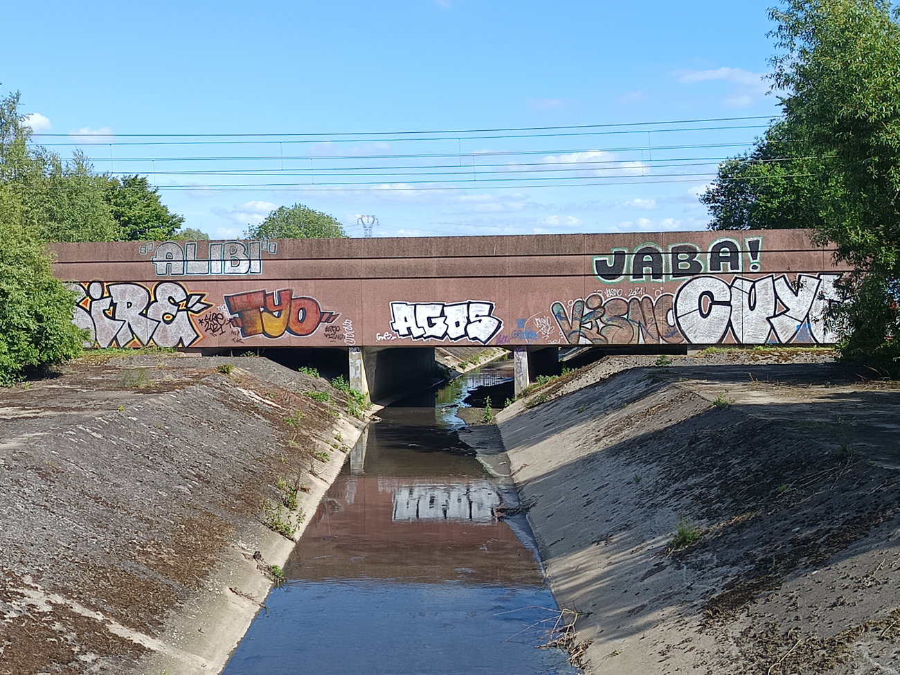 Graffiti Wall - Photo by AGOS99