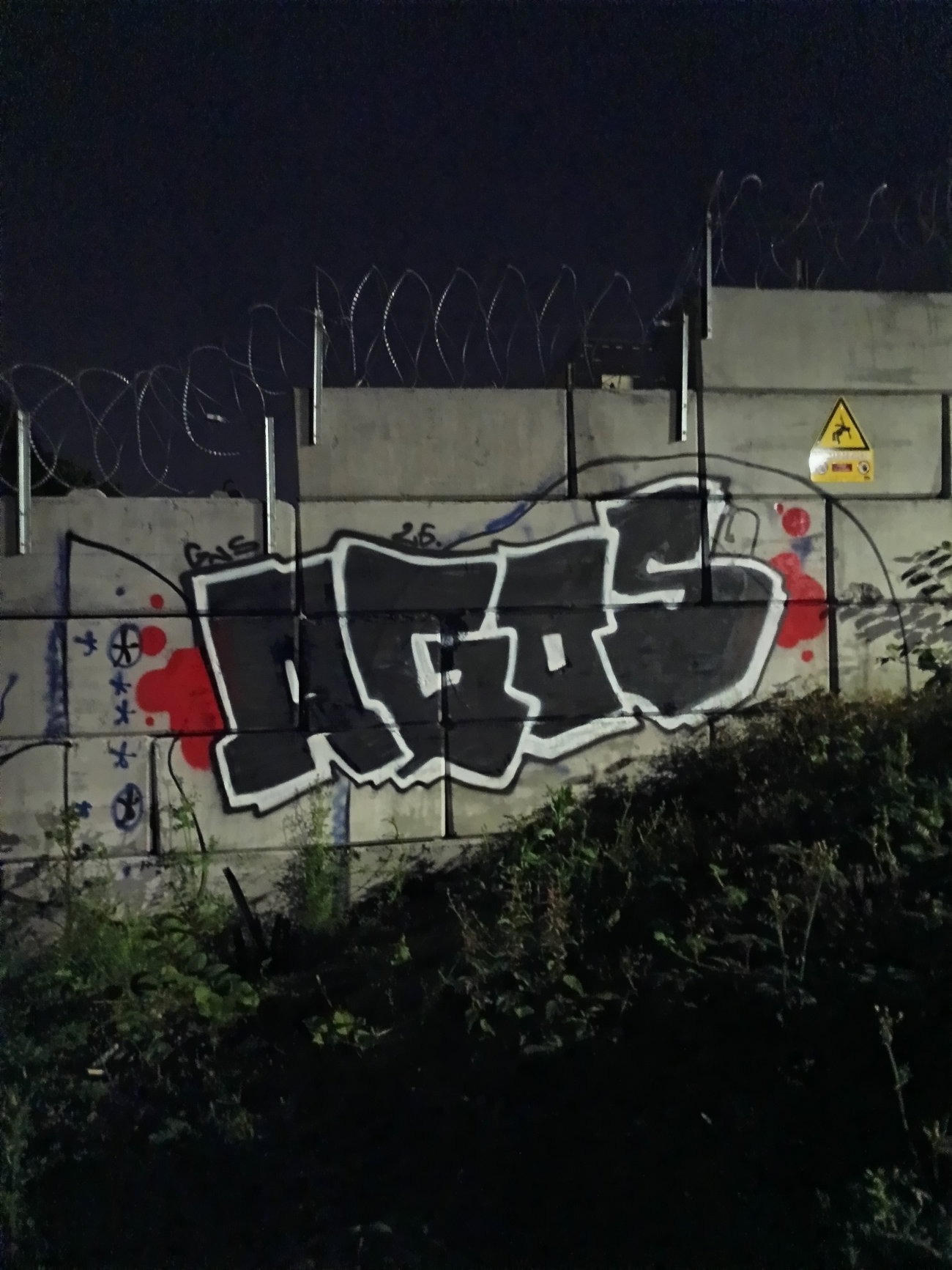 Graffiti Wall - Photo by AGOS99