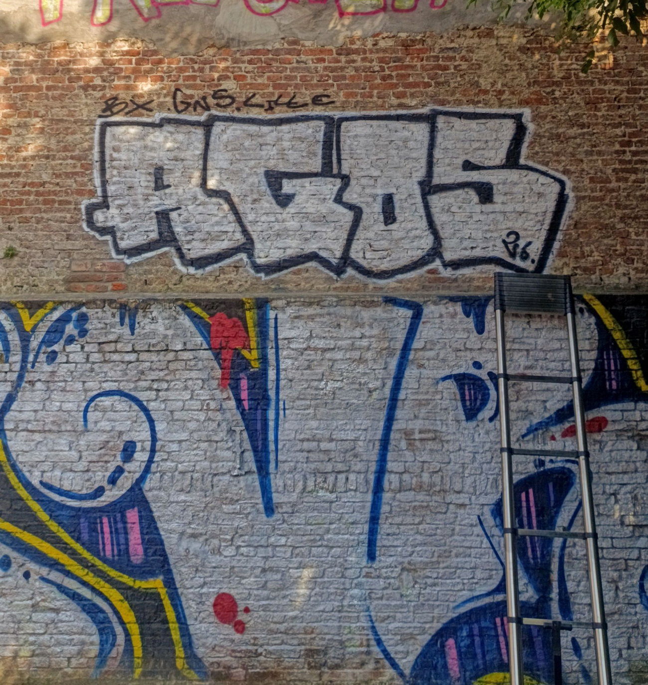 Graffiti Wall - Photo by AGOS99
