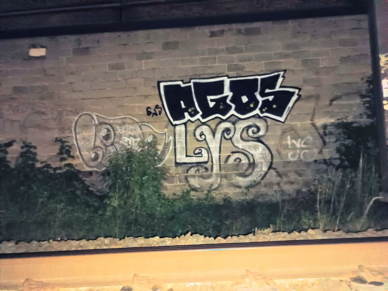 Graffiti Wall - Photo by AGOS99